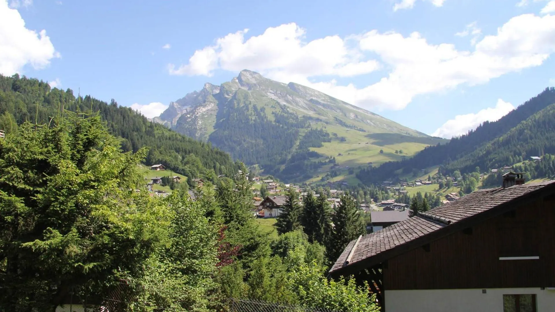 Appartement Renove Proche Pistes Avec Terrasse Et Parking, 3 Ch, 8 Pers - Fr-1-459-185 La Clusaz Apartment
